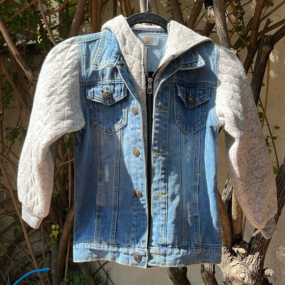 Kids denim and gray zippered coat. Size 130cm, 7-8y. Brand new no tags